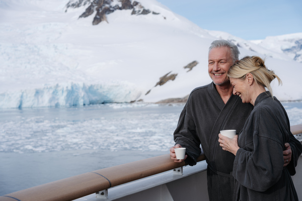 HX Hurtigruten Expeditions MS Fridtjof Nansen Expedition Suite Corner Suite Lifestyle 4 ©Tuan Lam Atomic Pixel.jpg